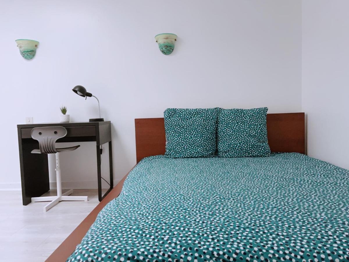 Apt 67M2 Hyper Centre: 2 Chambres, Cuisine Tv Wifi フォントネー・ル・コント エクステリア 写真